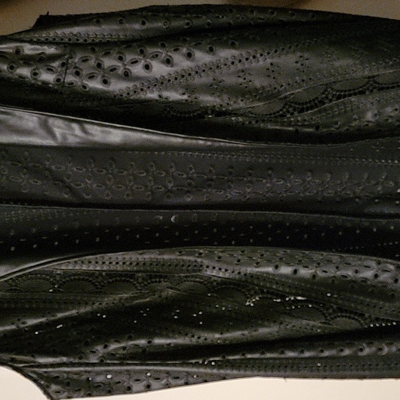 Peter Nygard Black Faux leather Eyelet Embroidered Long Vest size 16W 1X plus sz - Picture 13 of 13